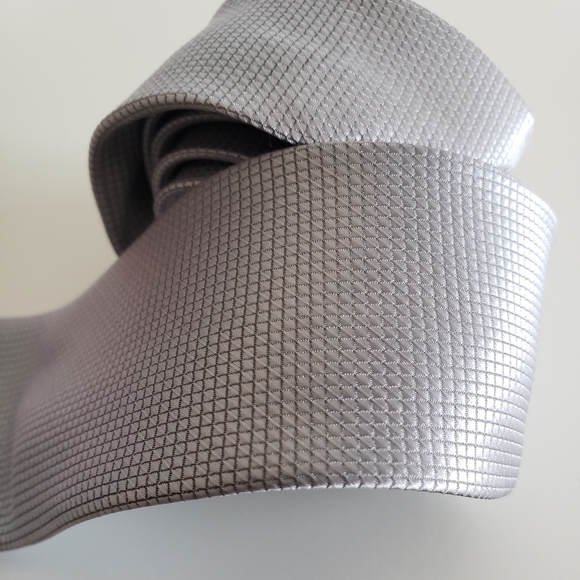 3/$35 - Kids Tie - 115cm - Picture 2 of 4